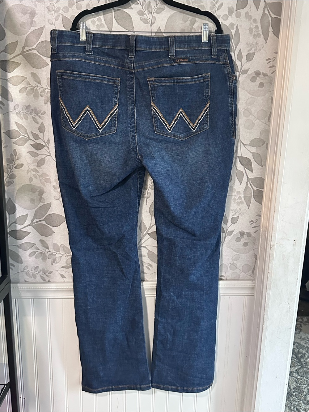 2 pair Women's Wrangler Willow Riding Jeans size 19x34 - Picture 3 of 9